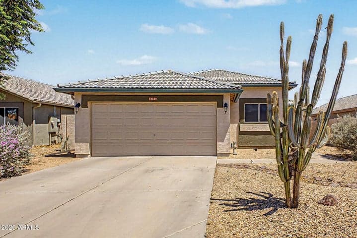 13558 W SAGUARO Lane, Surprise, AZ