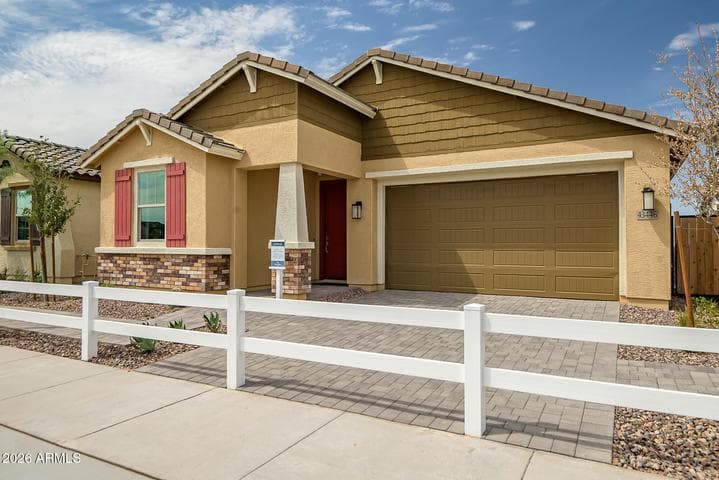 43446 N HINOKI Street, San Tan Valley, AZ