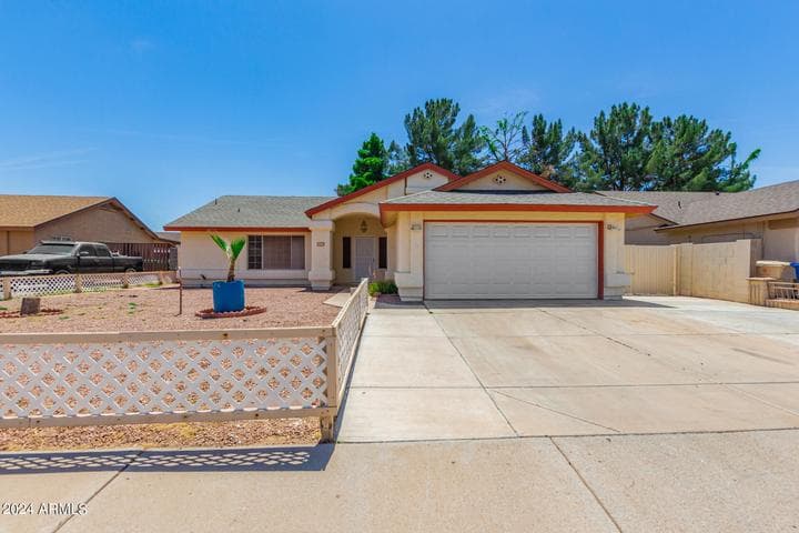 8591 W OREGON Avenue, Glendale, AZ