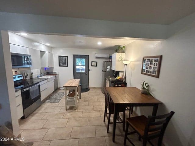2103 S Granada Drive #Apt 8, Tempe, AZ