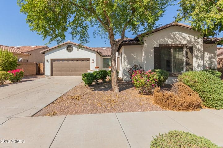 2206 W Fawn Drive, Phoenix, AZ