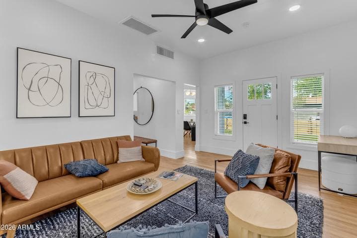 2046 N 11TH Street, Phoenix, AZ