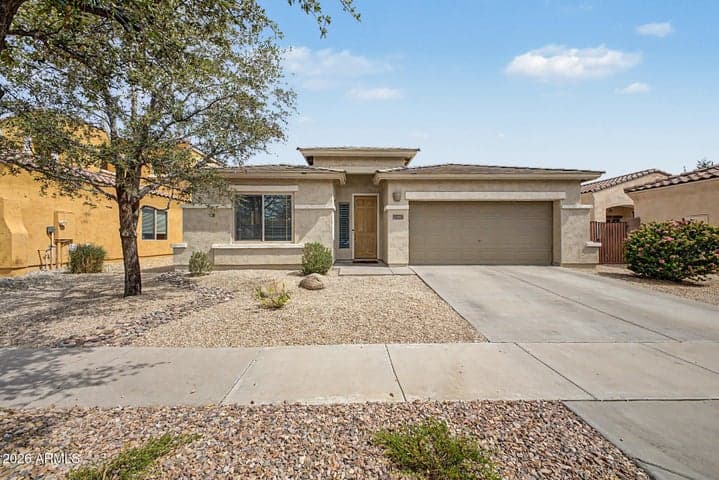 896 E LA COSTA Place, Chandler, AZ