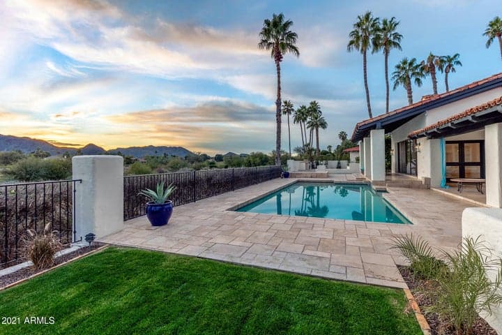 8672 N 64th Place, Paradise Valley, AZ