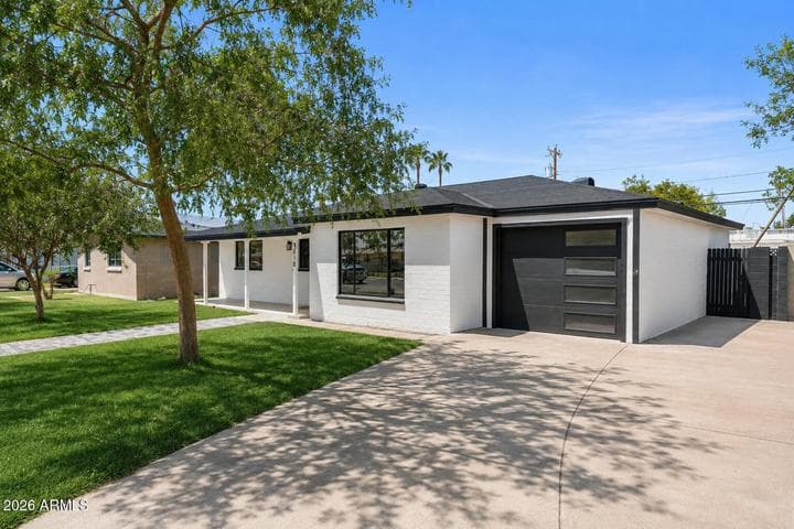 3618 E YALE Street, Phoenix, AZ
