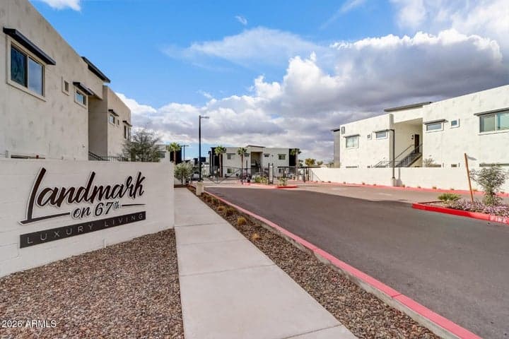 9160 N 67th Avenue #202, Glendale, AZ