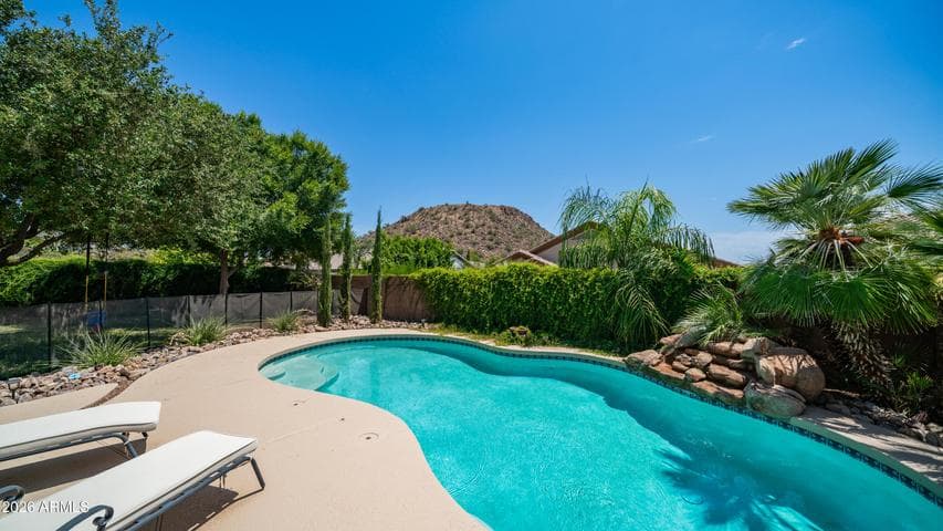 8723 E HILLVIEW Street, Mesa, AZ