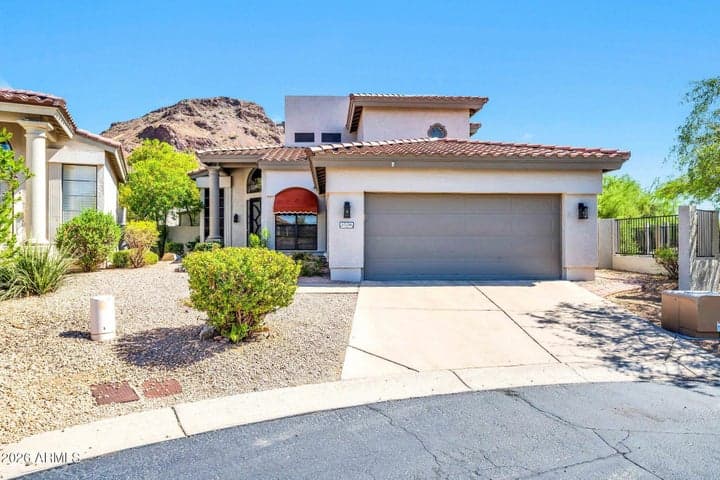 1536 E MEADOW Lane, Phoenix, AZ