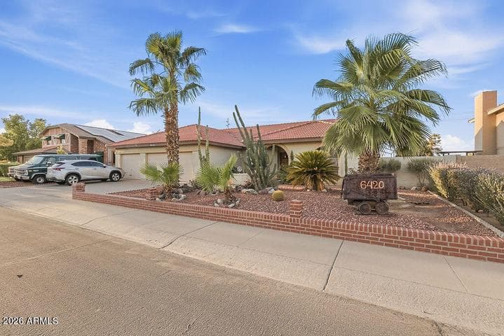 6420 W EVANS Drive, Glendale, AZ