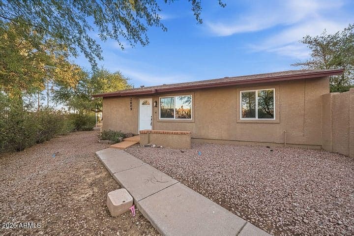 2609 E LEMON Street, Tempe, AZ