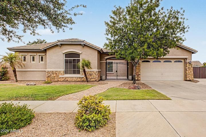 19006 E ARROWHEAD Trail, Queen Creek, AZ