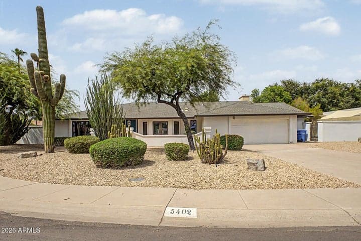 5402 E LAUREL Lane, Scottsdale, AZ