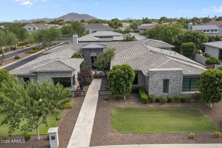 2675 E HUMMINGBIRD Way, Gilbert, AZ