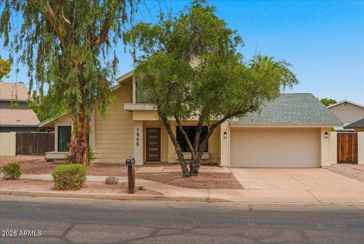 1865 S ASH Circle, Mesa, AZ