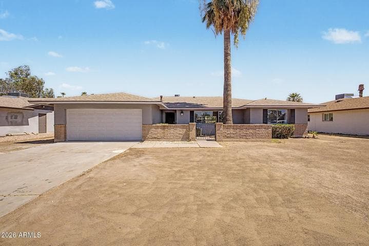 2936 W GLENDALE Avenue, Phoenix, AZ