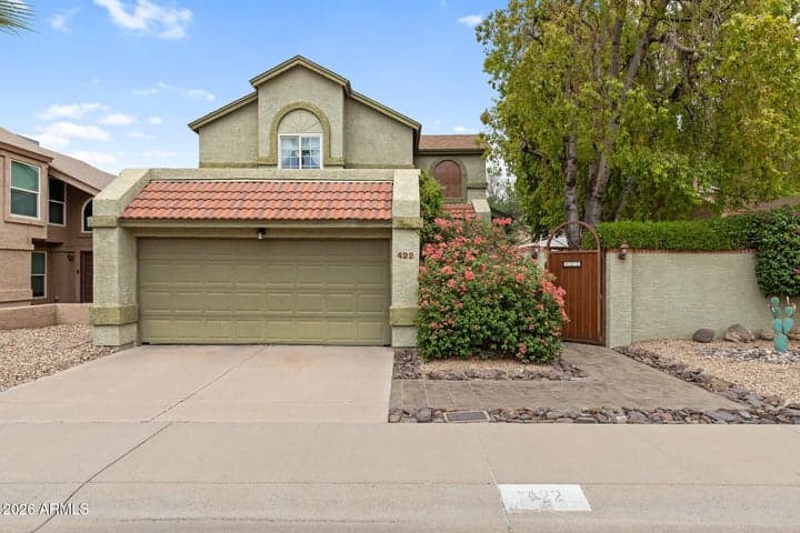 422 E KERRY Lane, Phoenix, AZ
