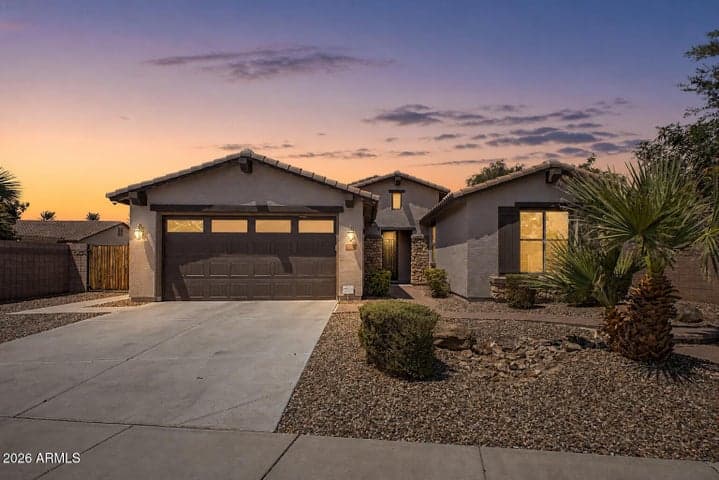 590 W POWELL Way, Chandler, AZ