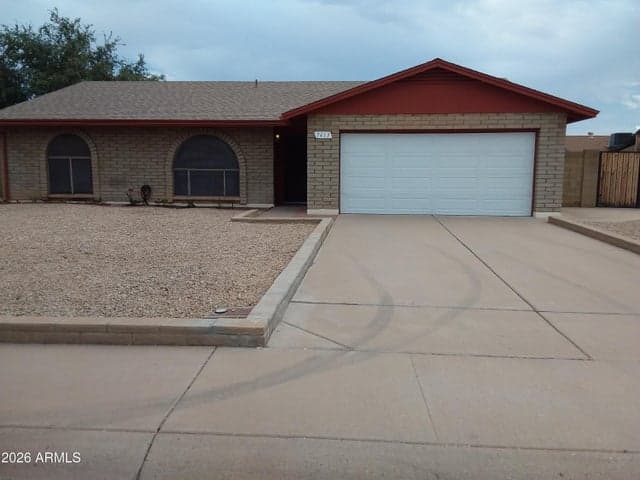 7413 W CORRINE Drive, Peoria, AZ