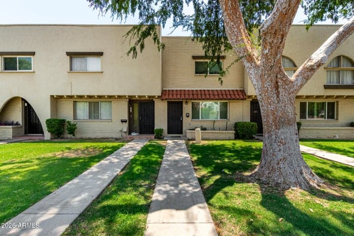 6825 E OSBORN Road #E, Scottsdale, AZ