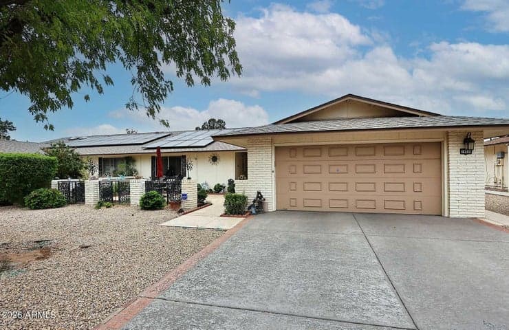 19046 N Lakeforest Drive, Sun City, AZ