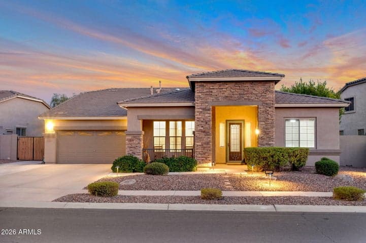 3355 E HOPKINS Road, Gilbert, AZ