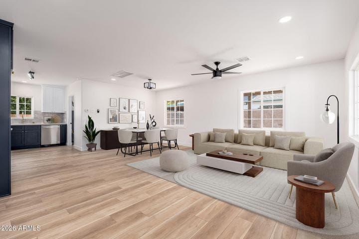 6329 W OCOTILLO Road, Glendale, AZ