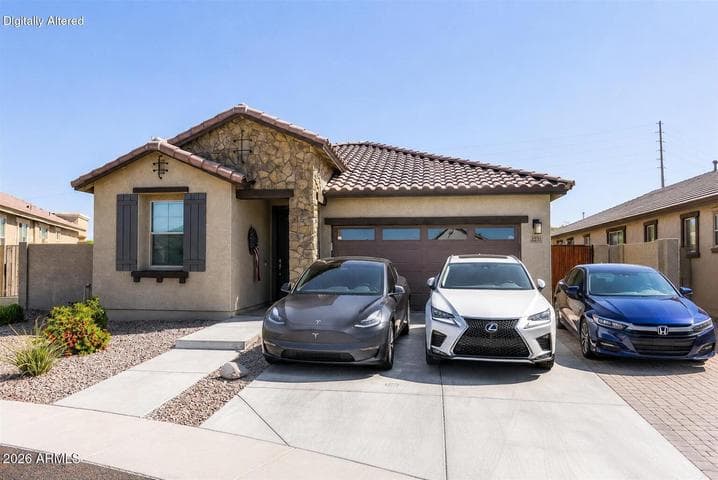 3231 E Russell Street, Mesa, AZ