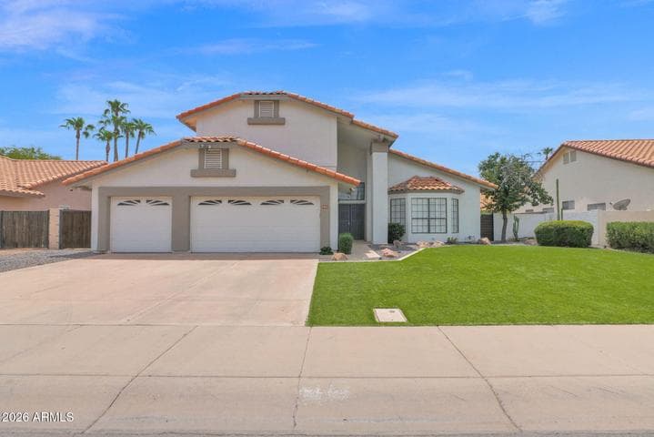 1501 W ANTIQUA Drive, Gilbert, AZ