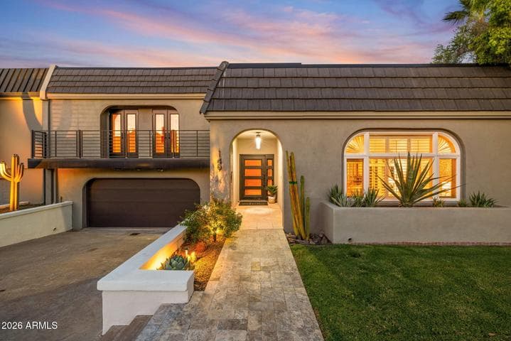 149 N COUNTRY CLUB Drive, Phoenix, AZ