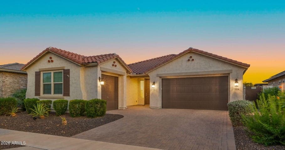 14651 W LARKSPUR Drive, Surprise, AZ