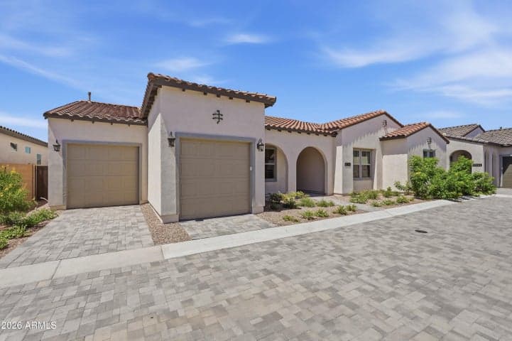17768 W WHITEFISH Drive, Surprise, AZ