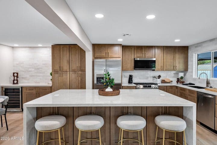 14237 N 38TH Place, Phoenix, AZ