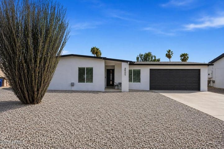 5529 W ANGELA Drive, Glendale, AZ