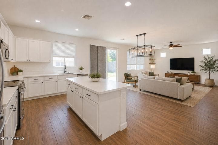 18263 W WILLIAMS Road, Surprise, AZ
