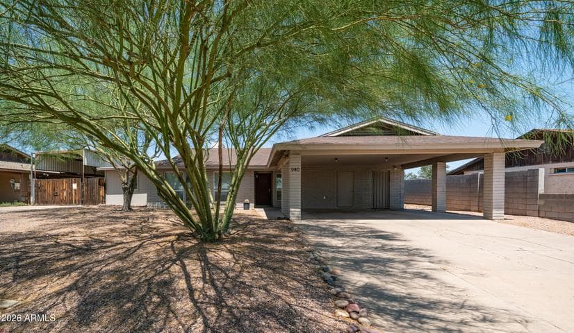 940 E HARMONY Avenue, Mesa, AZ