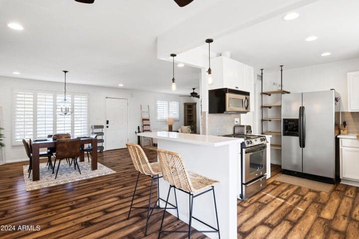 6719 E 2nd Street, Scottsdale, AZ