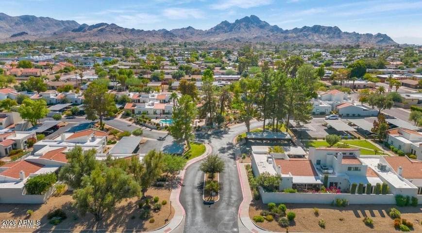 3081 E Cannon Drive, Phoenix, AZ
