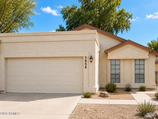 3954 W DENVER Street, Chandler, AZ