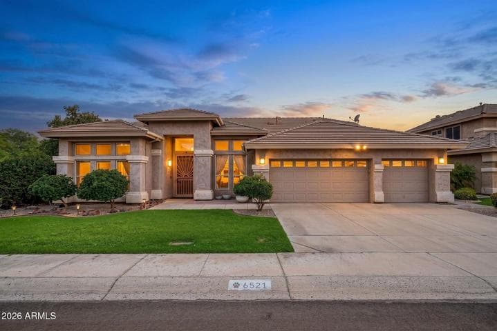 6521 W HILL Lane, Glendale, AZ