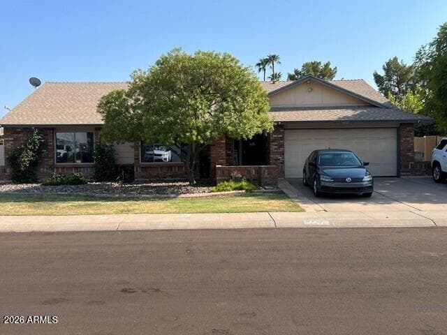 6427 W SHAW BUTTE Drive, Glendale, AZ