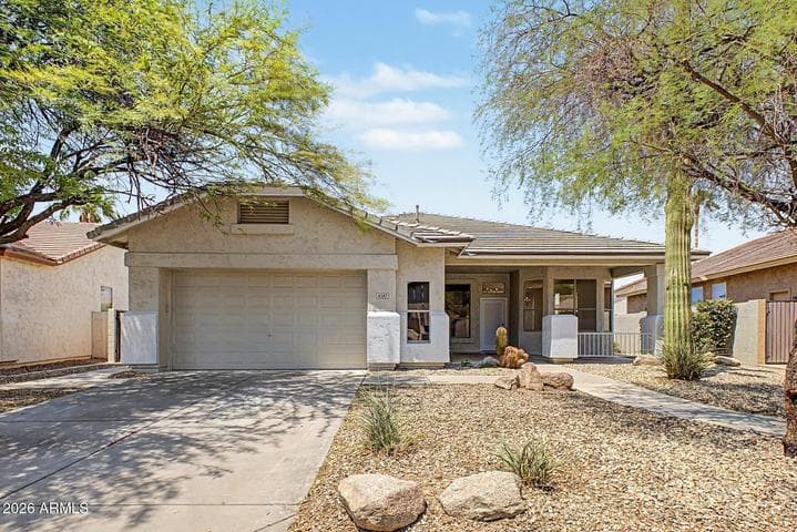 6582 W Oraibi Drive, Glendale, AZ