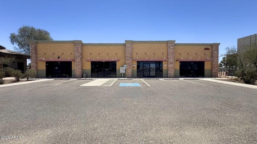 201 E COTTONWOOD Lane, Casa Grande, AZ