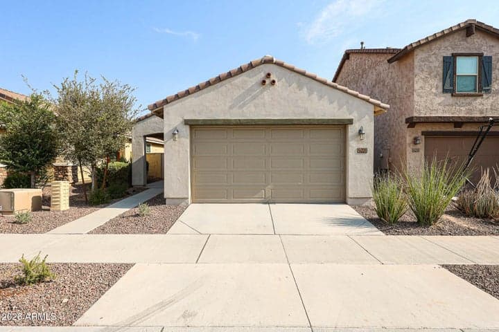 14220 W Willow, Surprise, AZ