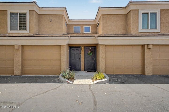 1411 E ORANGEWOOD Avenue #205, Phoenix, AZ