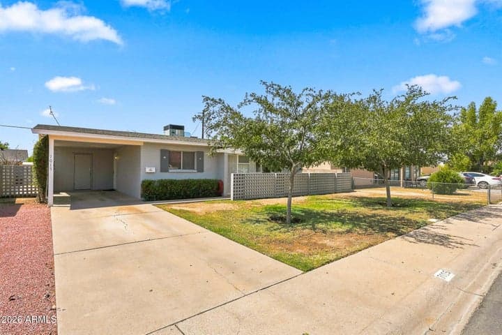 7015 W WOLF Street, Phoenix, AZ