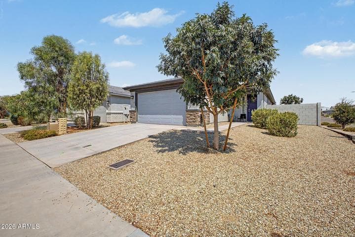 17308 W DALEY Lane, Surprise, AZ