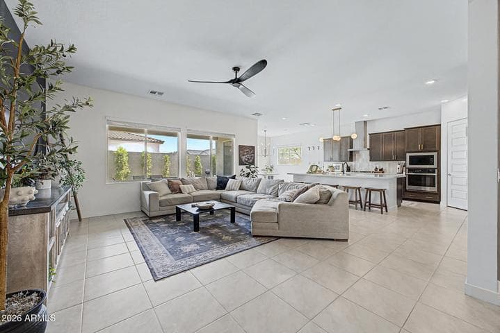 4823 W FLAT IRON Court, Queen Creek, AZ