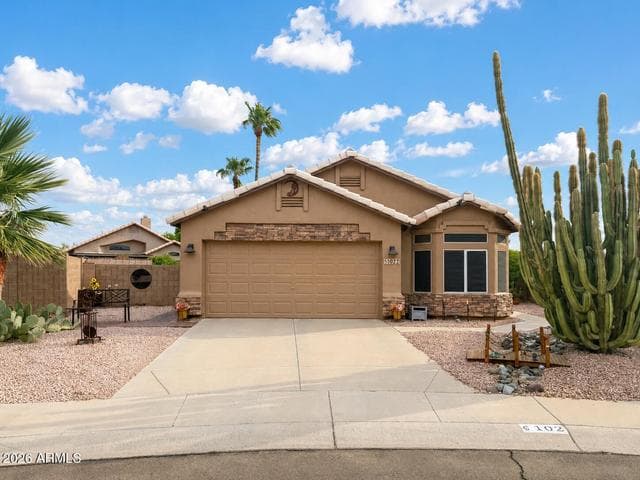 102 W MORROW Drive, Phoenix, AZ