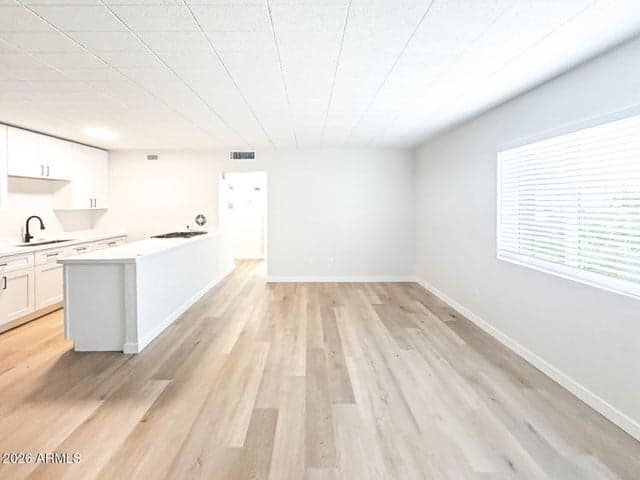 25 E EVA Street #01, Phoenix, AZ