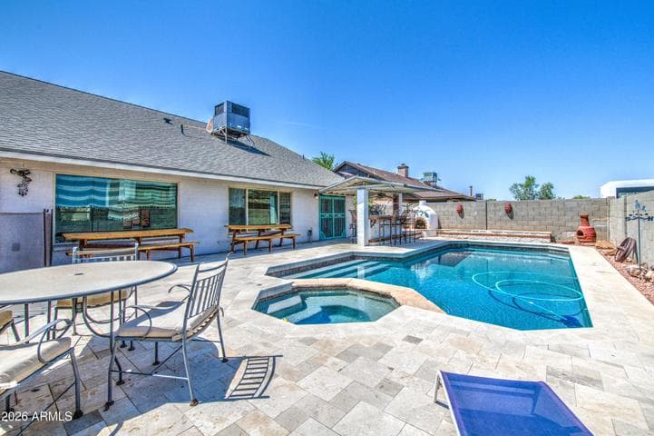 8136 E FOX Street, Mesa, AZ